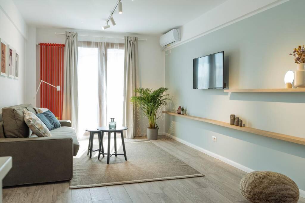 Sunny 2Br Flat - Old Town View Lägenhet Bukarest Exteriör bild